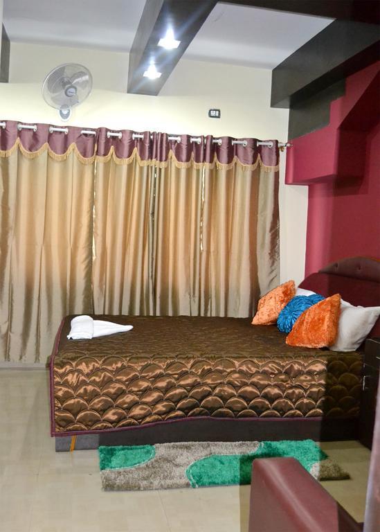 Hotel Kings Gateway Bangalore Room photo