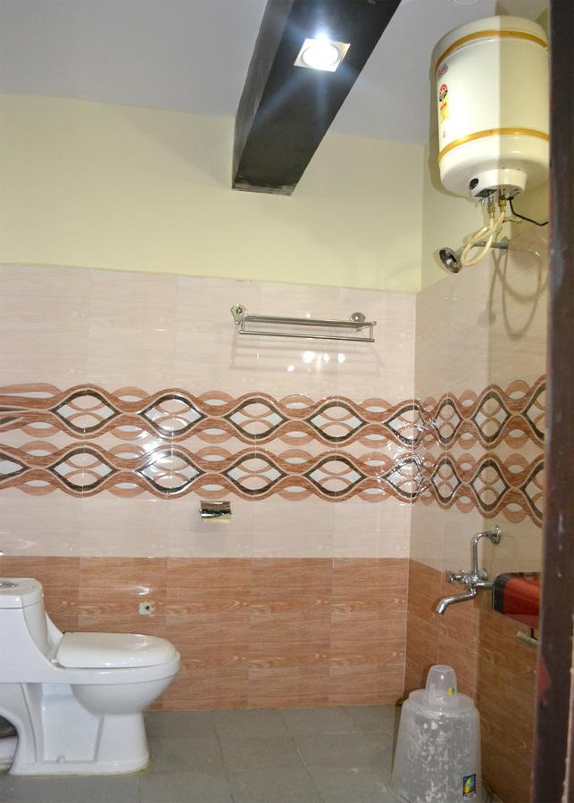 Hotel Kings Gateway Bangalore Room photo
